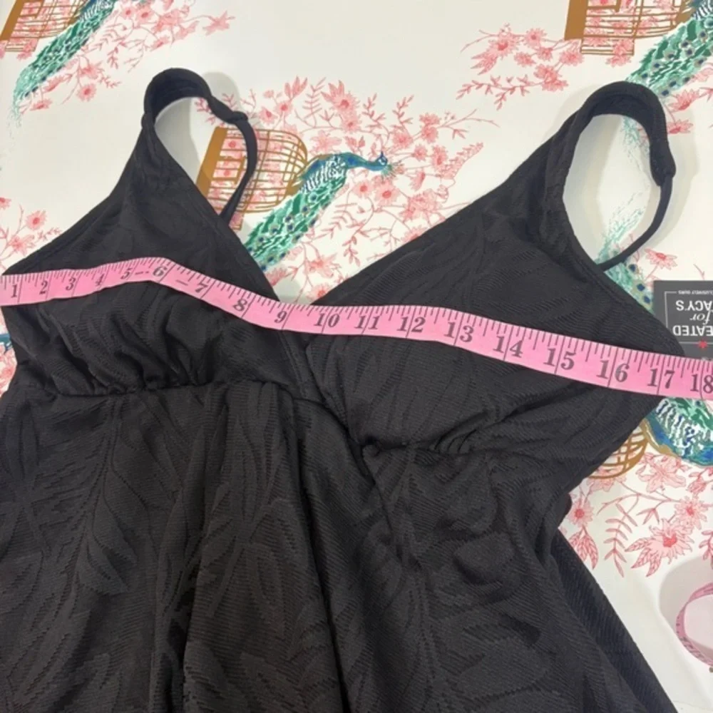 Swim Solutions NWT Black V-Neck Flyaway Women's Tummy-Control Swim swimsuit 14 L - Picture 10 of 13